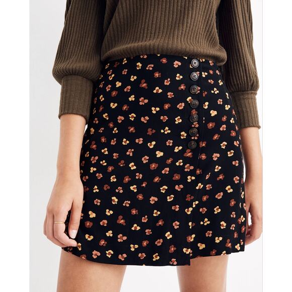 Madewell Side-Button A-Line Mini Skirt in Feline Floral - Picture 1 of 4